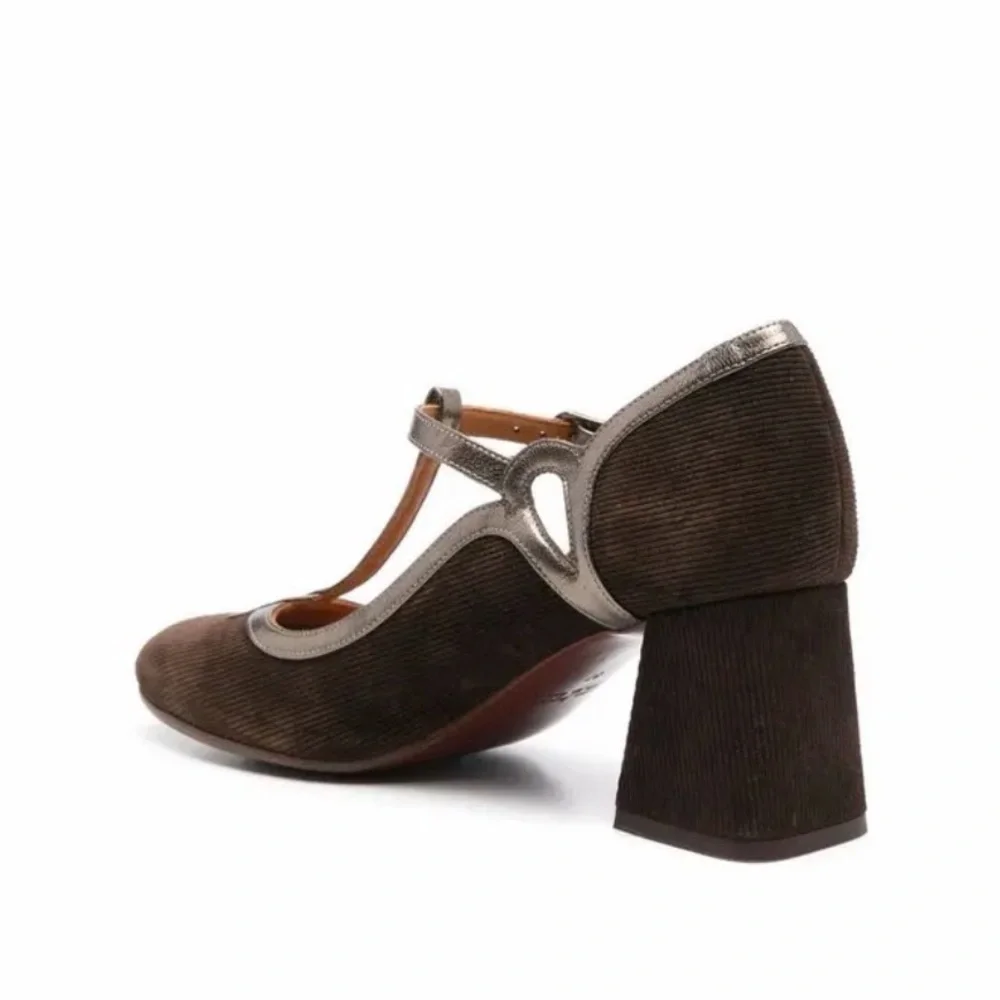 Chie Mihara Brown and Silver T-Strap Mary Janes block heel pump size EU 39